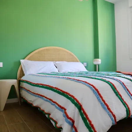 Daire Piso Moderno En El Centro Historico De Cangas do Morrazo